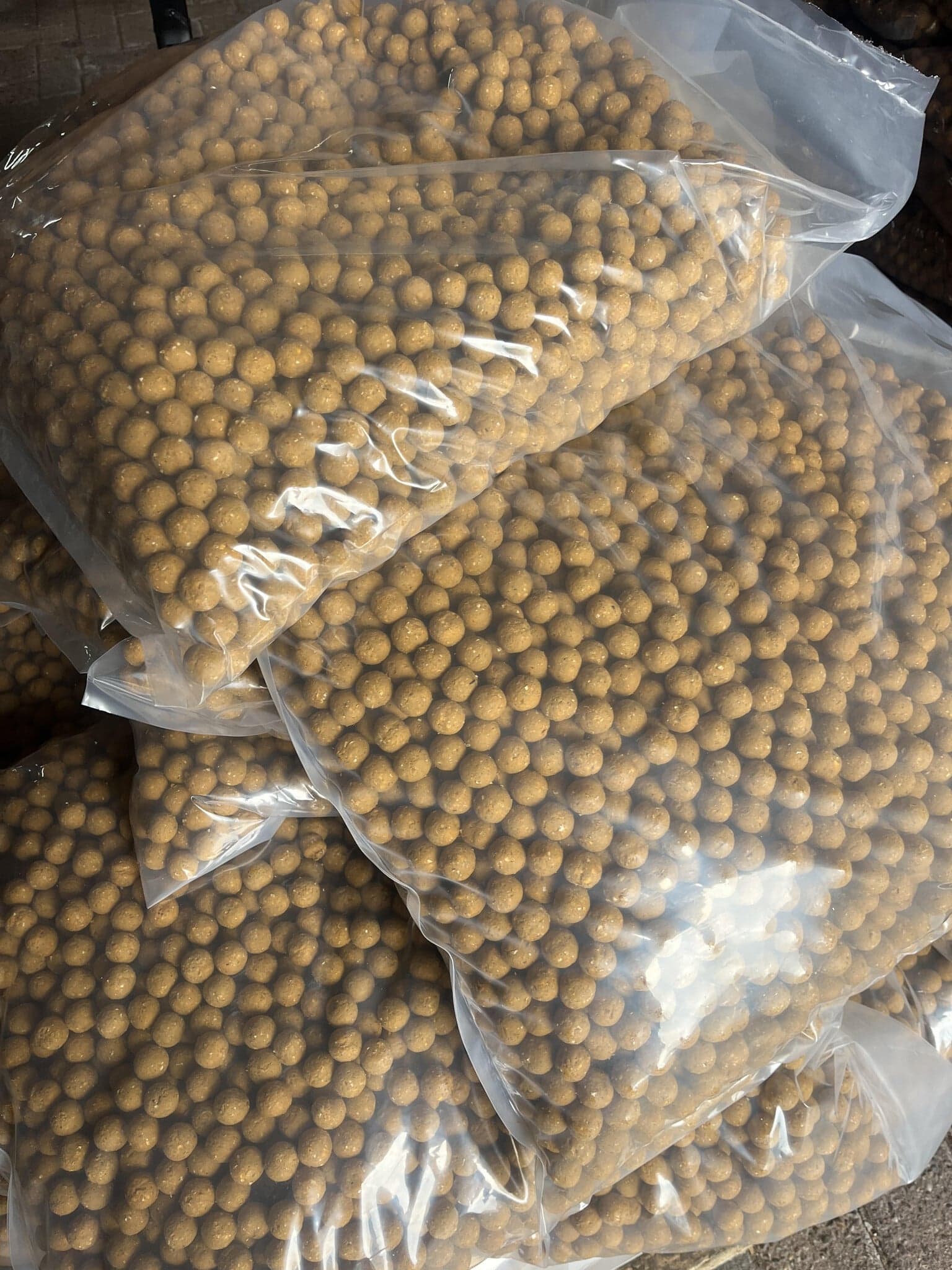 BFP Baits - Voerboilies per 14,50 kg (3,75 per kg) Rood/zoet/zaad