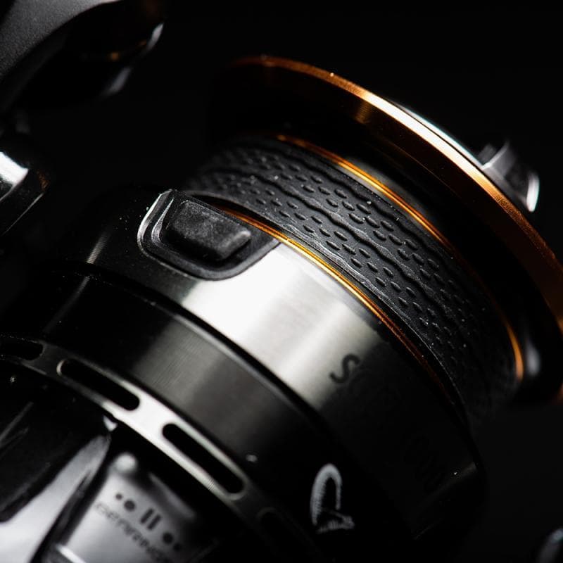 Savage Gear SG8 FD 10+1BB 3000 - foto 2