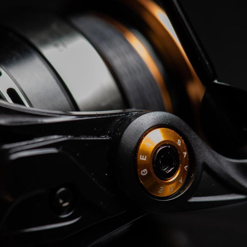 Savage Gear SG8 FD 10+1BB 4000H - foto 3